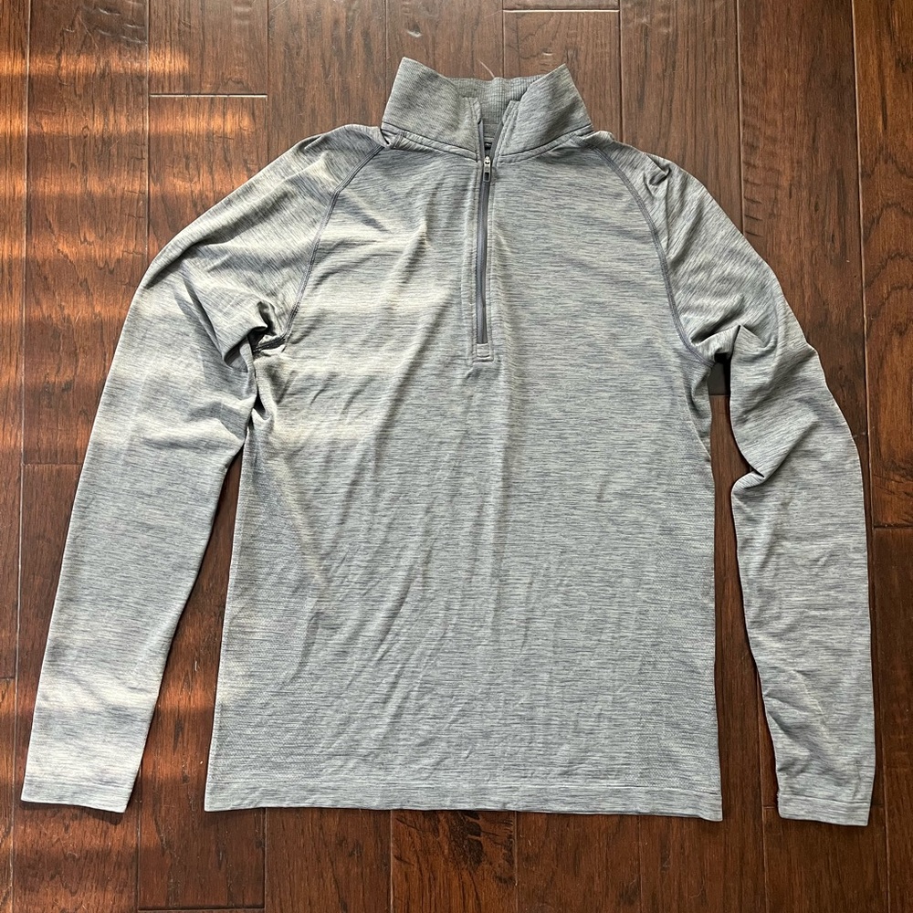 Lululemon Men's Metal Vent Tech Quarter Zip Pullover M Medium Heathered Gray